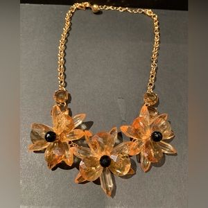 Beautiful Kate spade flower necklace
